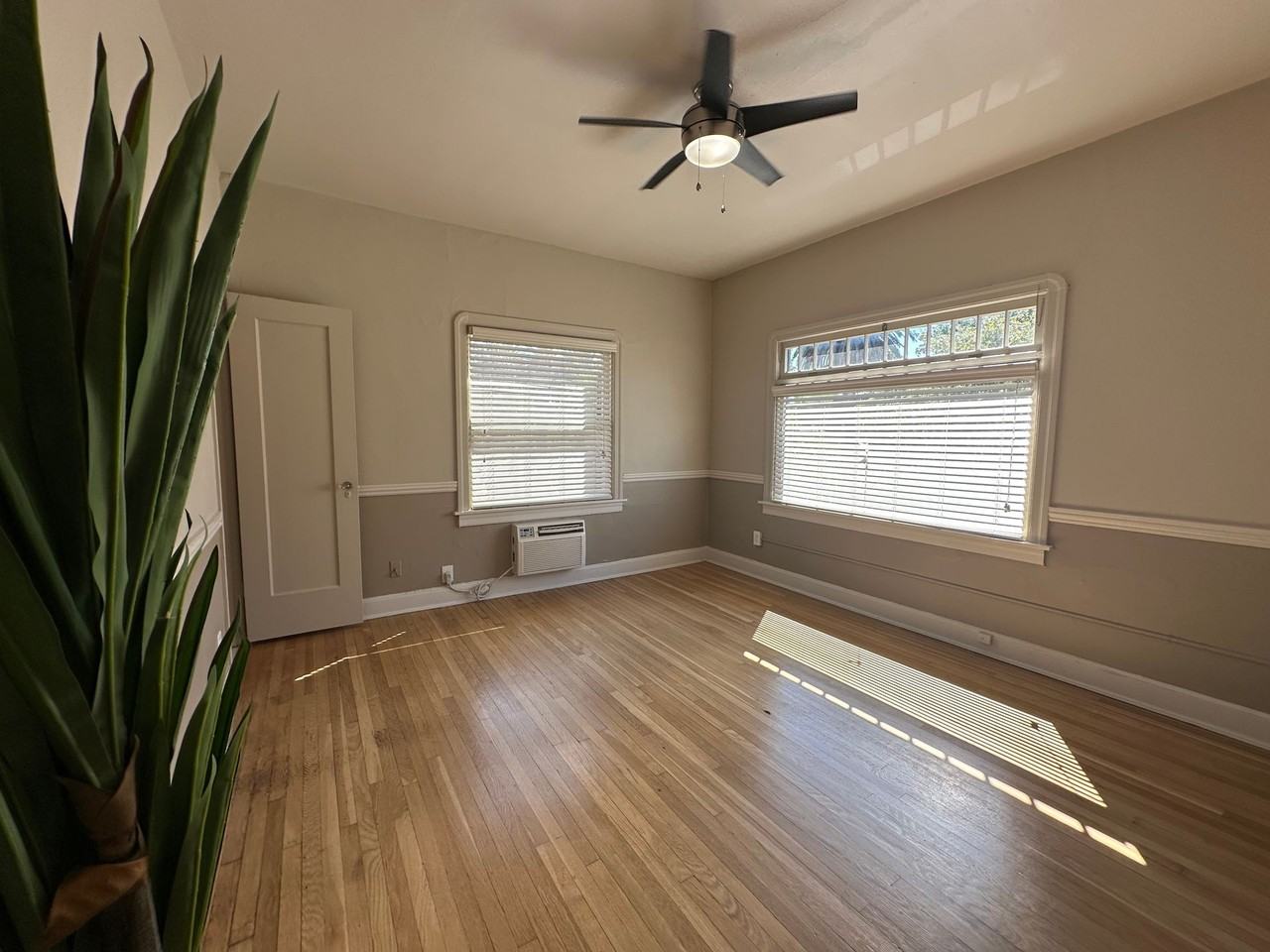 1705 N Street - Photo 2 of 8