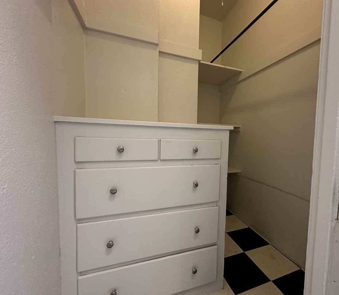 1705 N Street - Photo 7 of 8