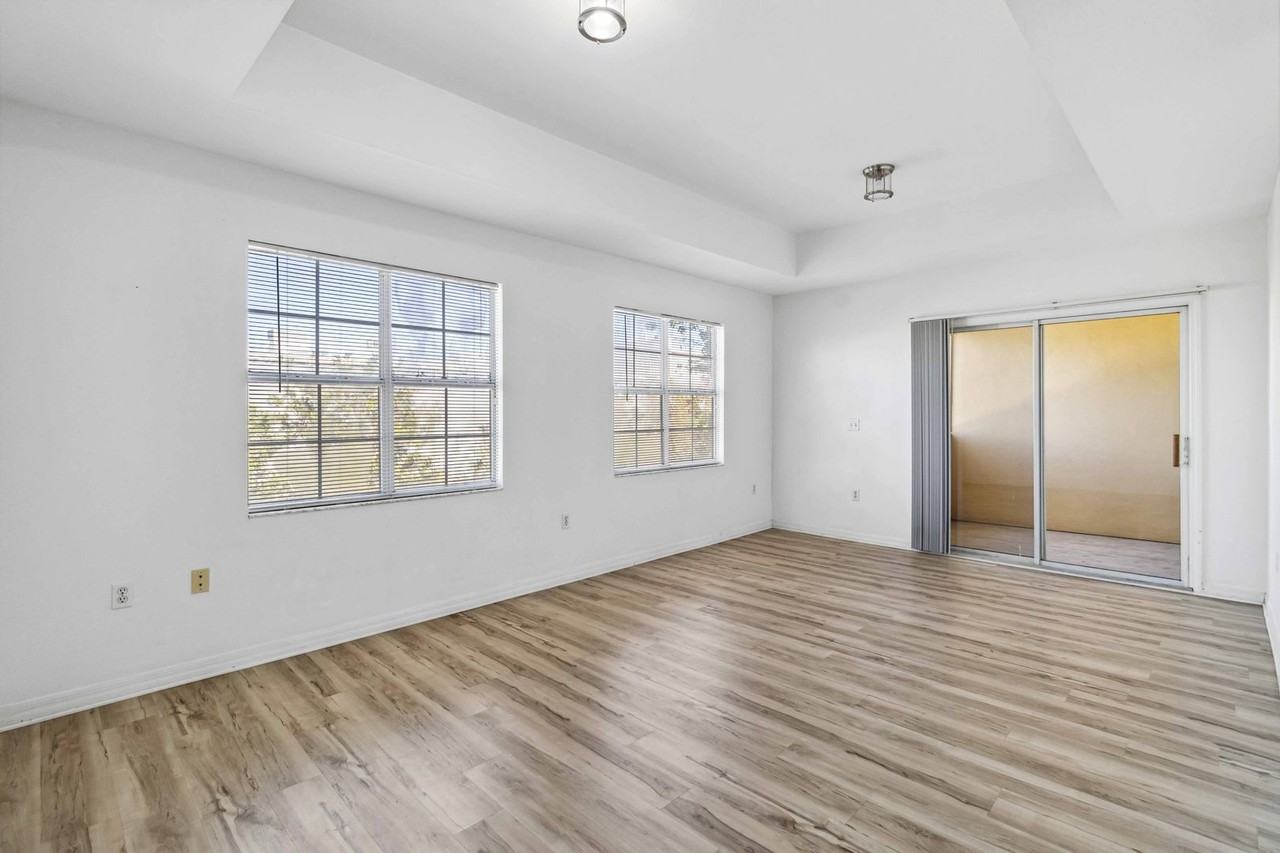 1125 Villagio Cir #207 - Photo 4 of 28