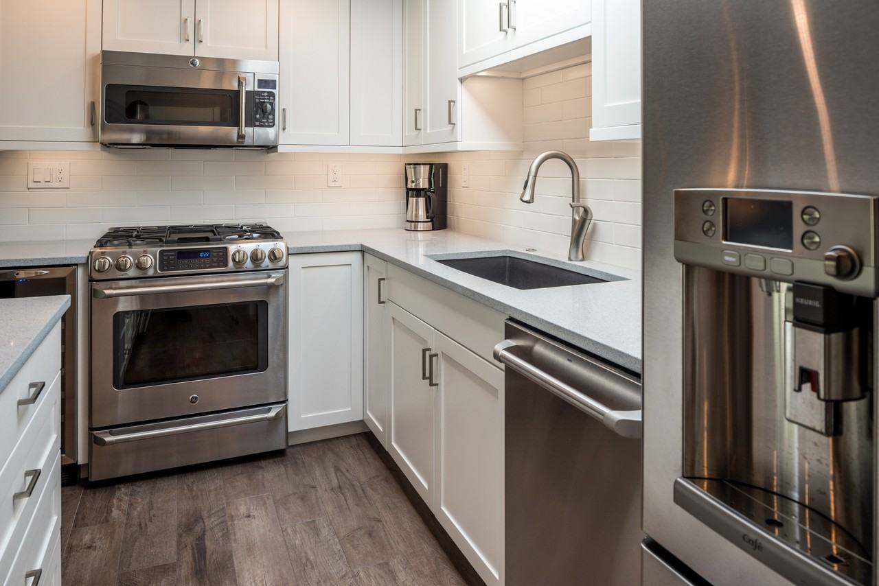 1821 S Roosevelt St - Photo 3 of 15