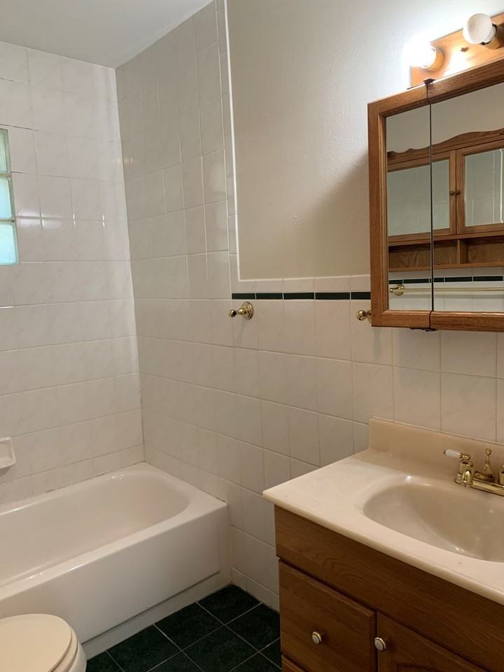 178 Michels Cir - Photo 2 of 17