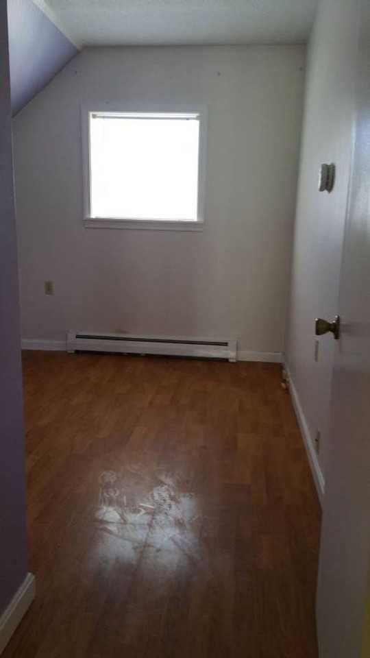 344 Pine Hill - Photo 3 of 8