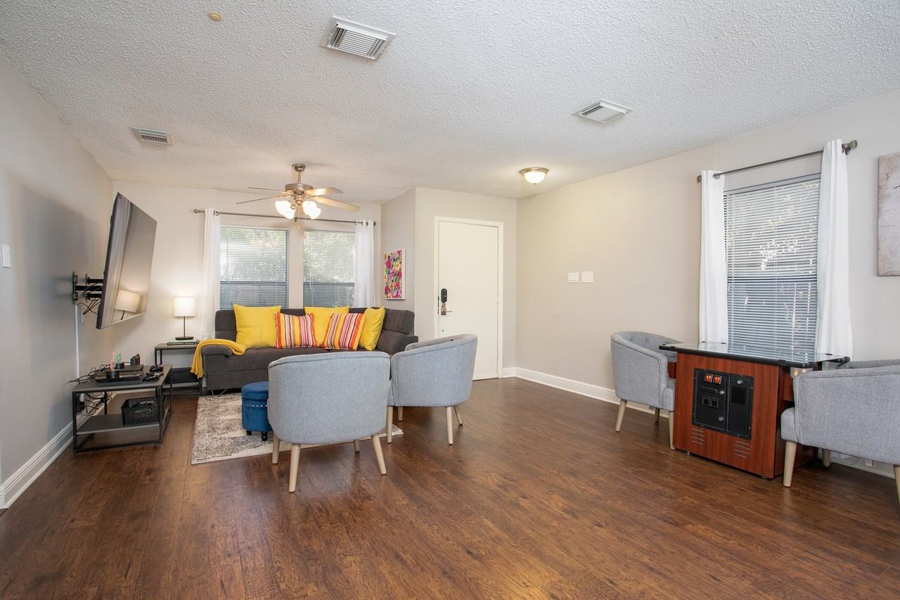 7302 Hunters Land - Photo 7 of 21