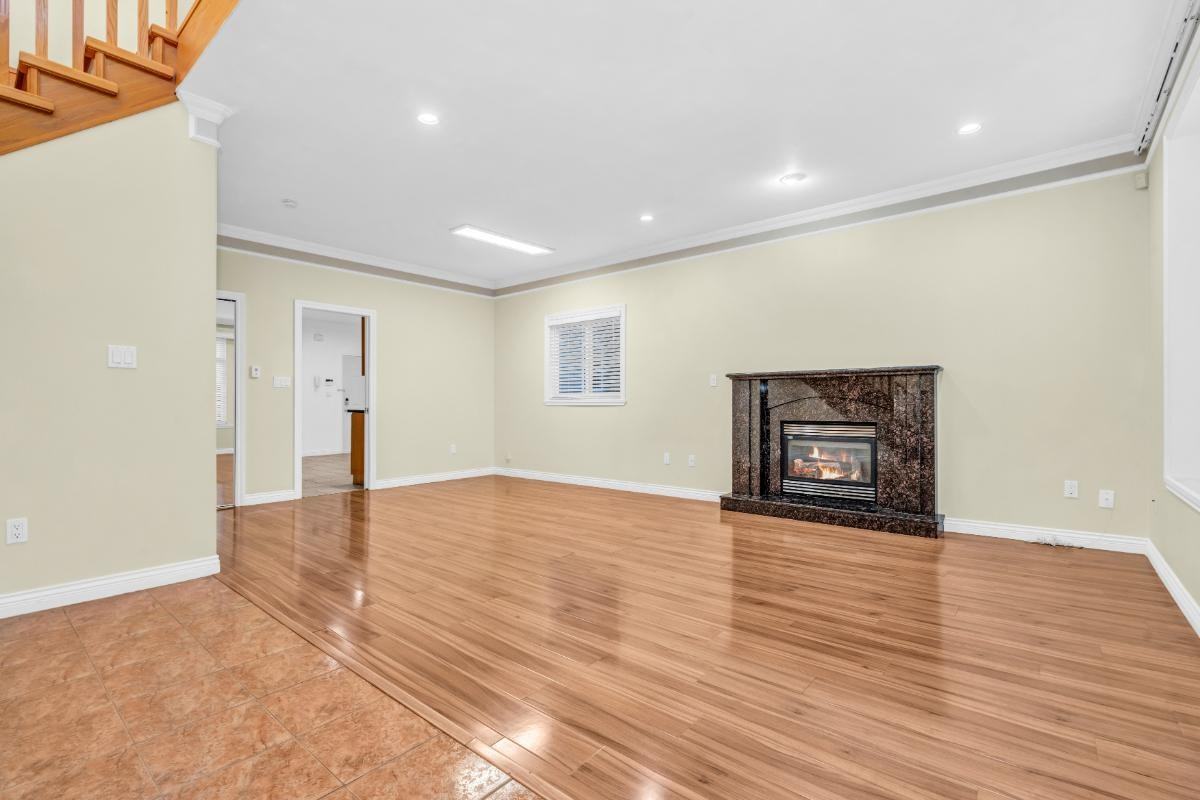 7158 Stride Avenue - Photo 2 of 19