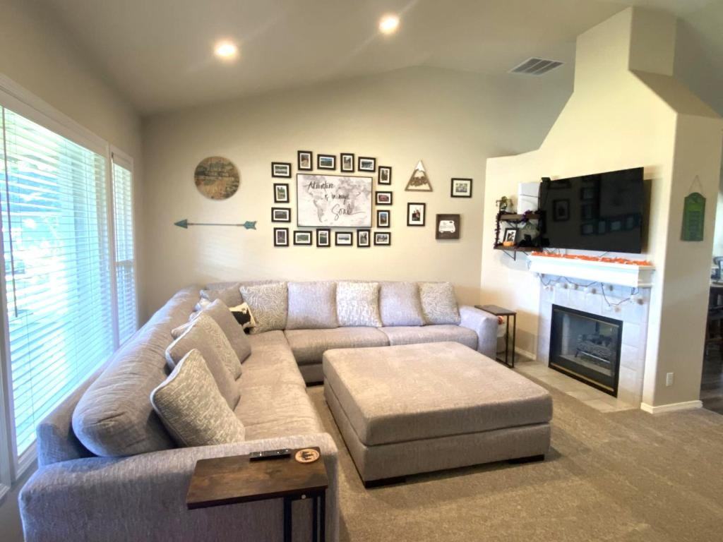 1882 E Cougar Creek Dr - Photo 6 of 18