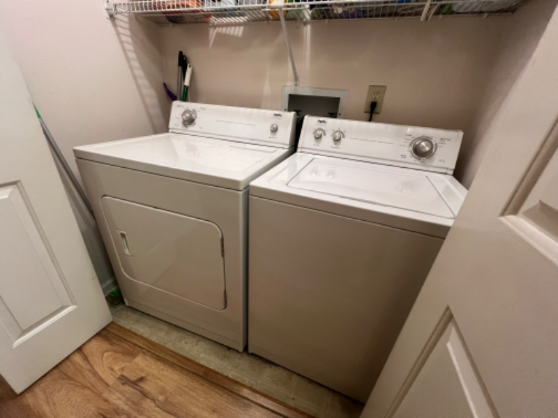 279 Hillsboro Pl - Photo 7 of 7