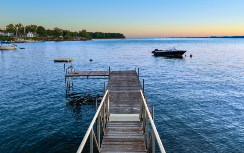 2226 Lakeshore Rd - Photo 5 of 12