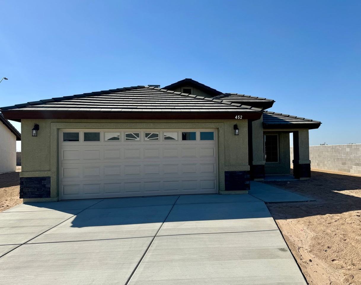 452 452 S. Emmanuel Ave - Photo 2 of 27