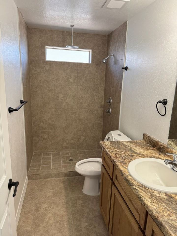 452 452 S. Emmanuel Ave - Photo 5 of 27