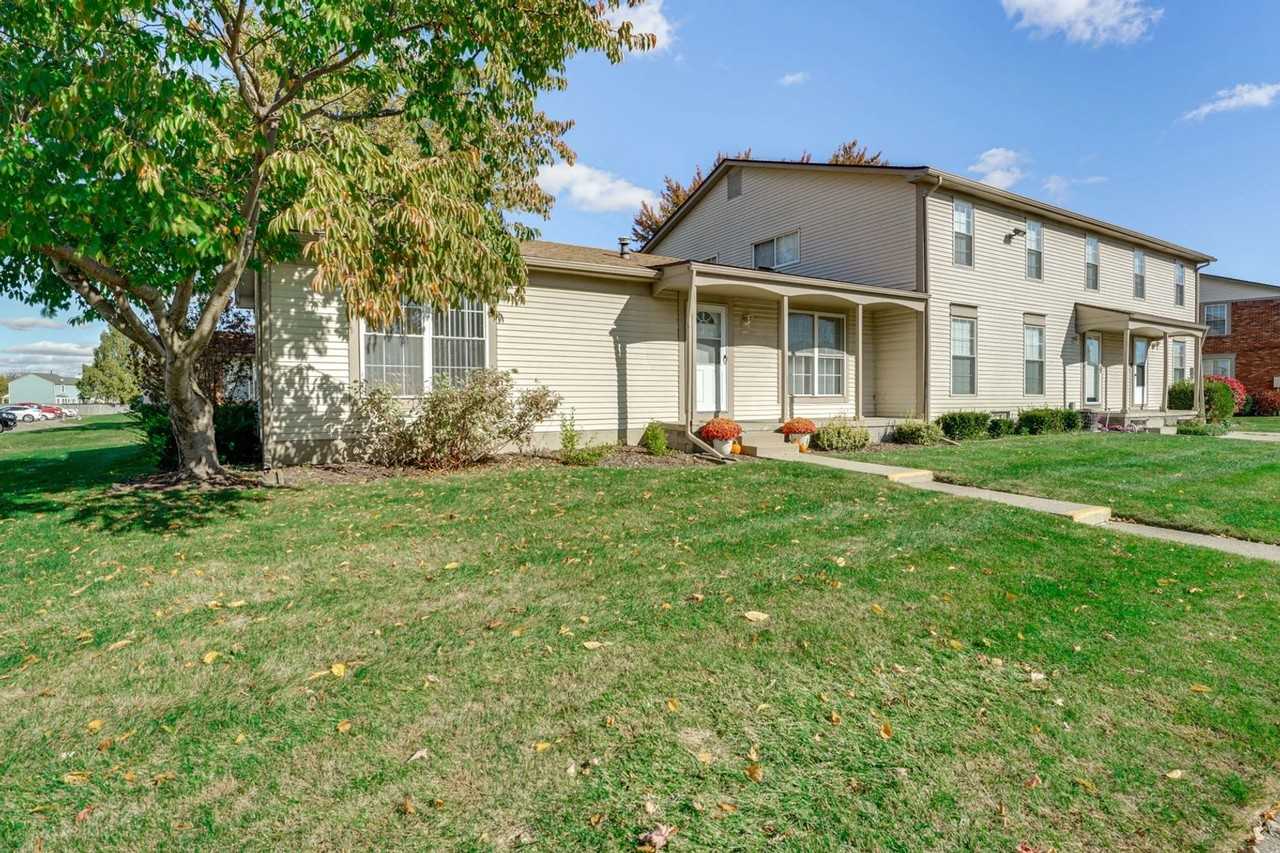 8941 Shawn Dr - Photo 2 of 21