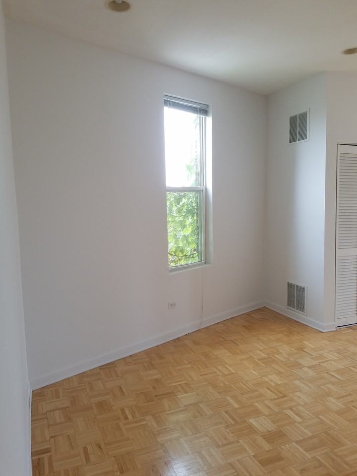 2131 W 24th St #3rdFL - Photo 4 of 22