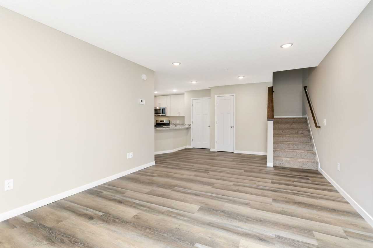 6158 Manchester Ave Ne - Photo 3 of 23