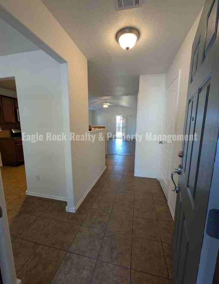 16021 S 83rd East Ave - Photo 2 of 44