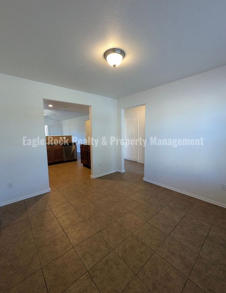 16021 S 83rd East Ave - Photo 5 of 44