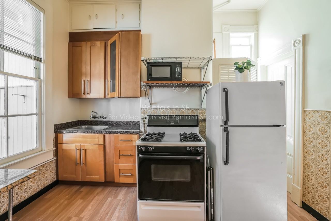 389 San Jose Ave - Photo 2 of 7