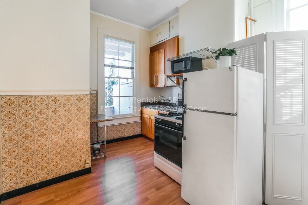 389 San Jose Ave - Photo 3 of 7