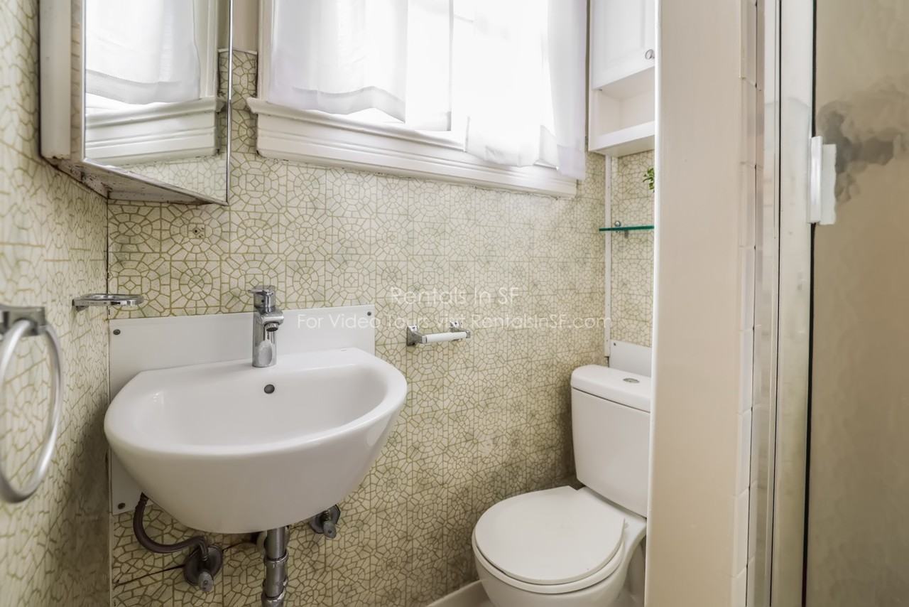 389 San Jose Ave - Photo 7 of 7