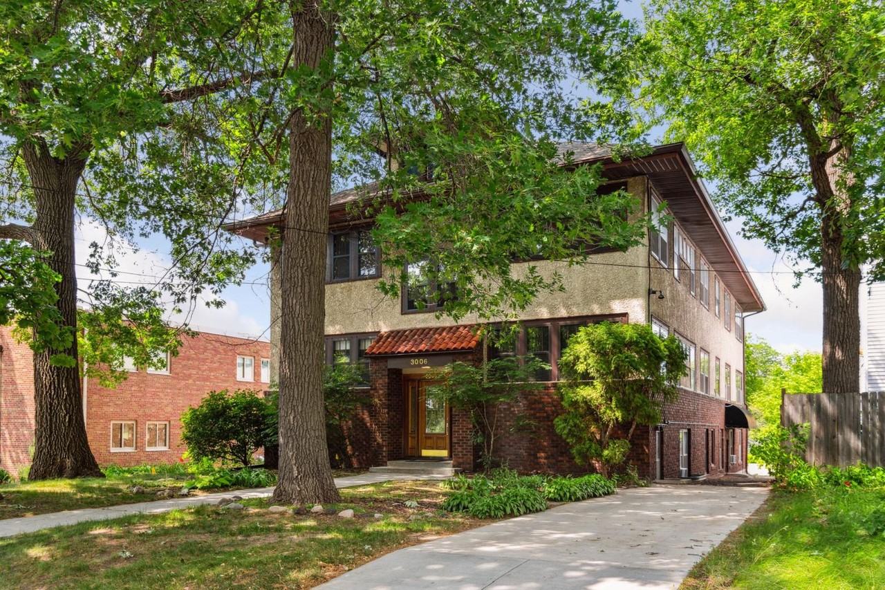 3006 W 44th St - Photo 3 of 10