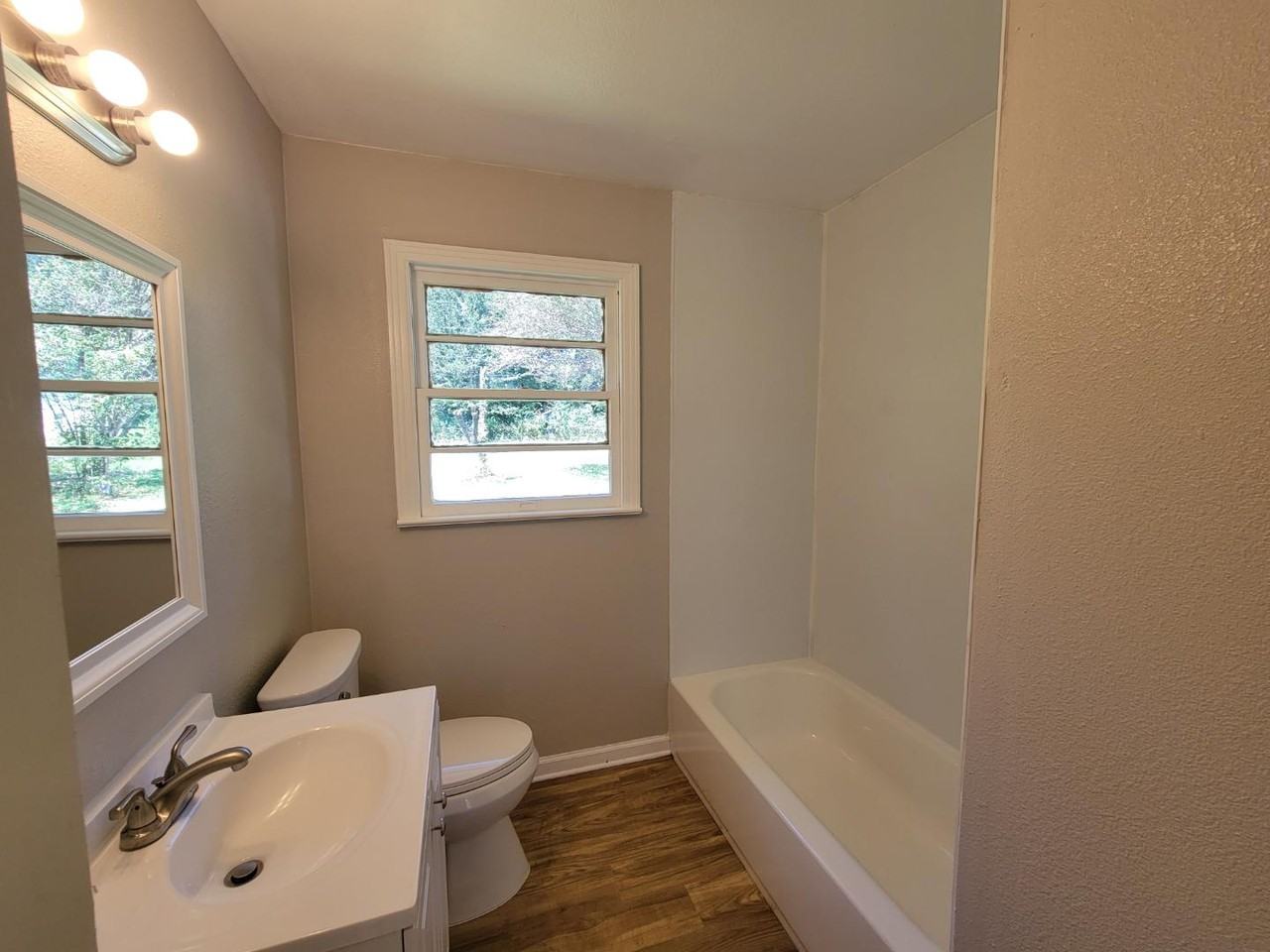 1323 Patricia Drive - Photo 2 of 8