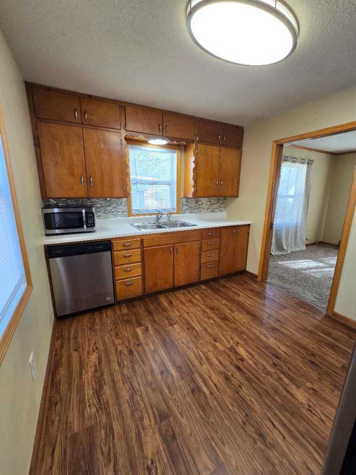 218 Miami St. - Photo 4 of 10