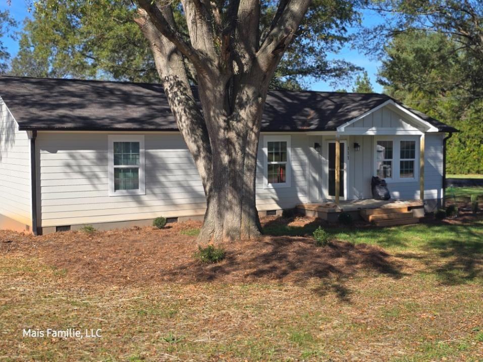 111 Branham Rd - Photo 2 of 10