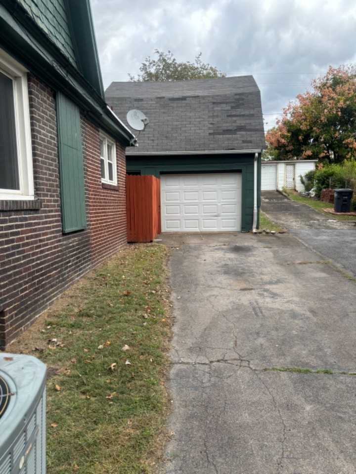 106 E Sevier Ave - Photo 3 of 20