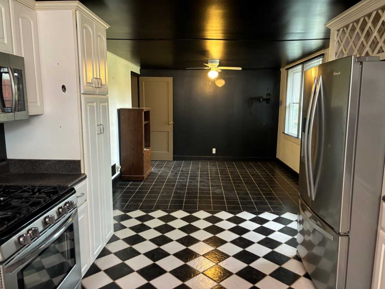 106 E Sevier Ave - Photo 7 of 20