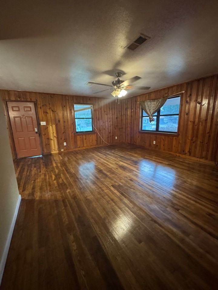 24 Austin St - Photo 6 of 17