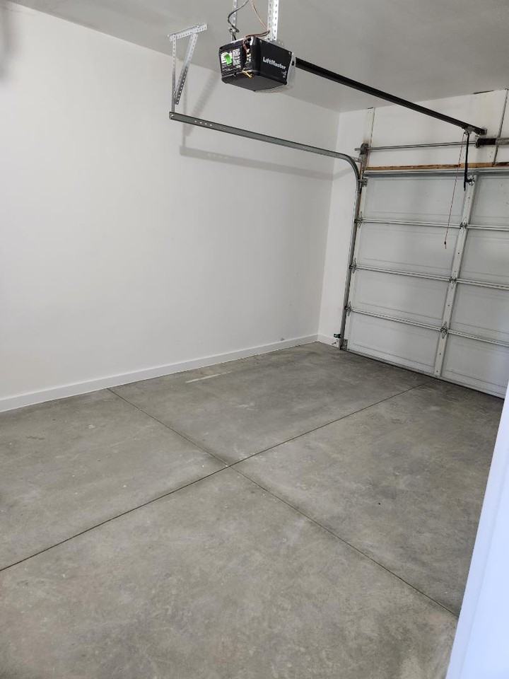 Building 6 - Photo 6 of 10