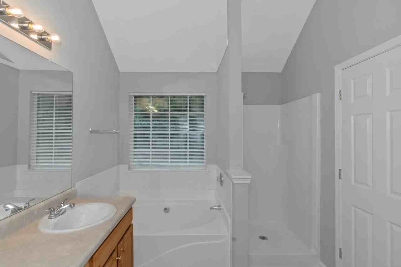 195 Charleston Pl - Photo 3 of 10