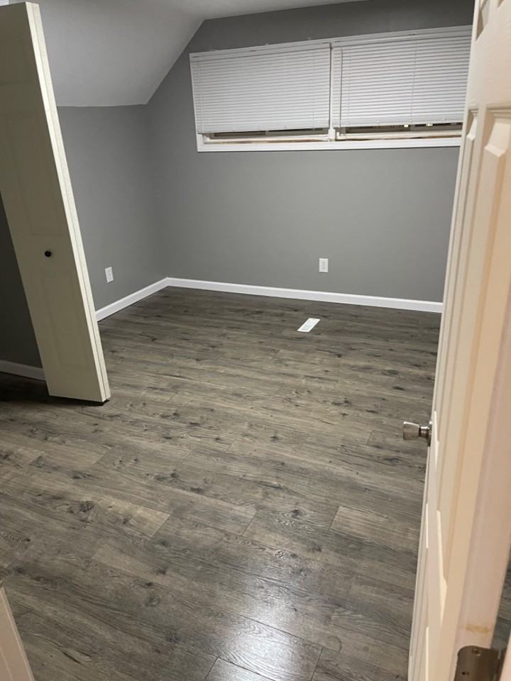 2094 Jermain Dr - Photo 7 of 20