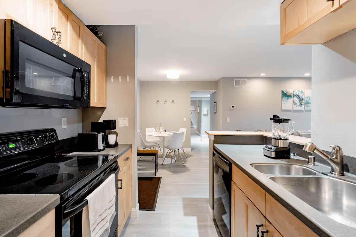 6171 Rancho Mission Rd Unit 212 - Photo 4 of 11