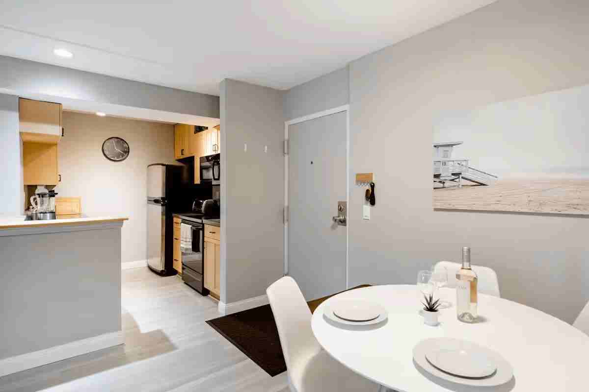 6171 Rancho Mission Rd Unit 212 - Photo 7 of 11