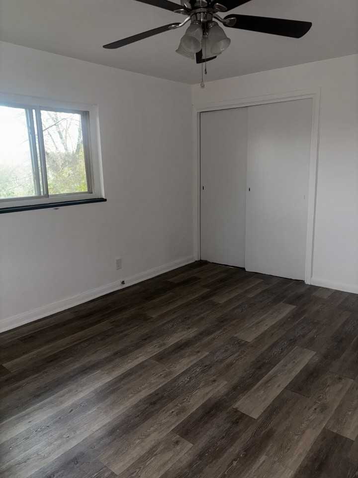 337 Ryburn Ave #2 - Photo 5 of 5