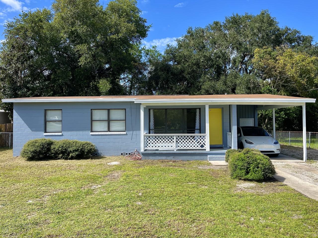 1315 North Fiske Boulevard - Photo 2 of 22