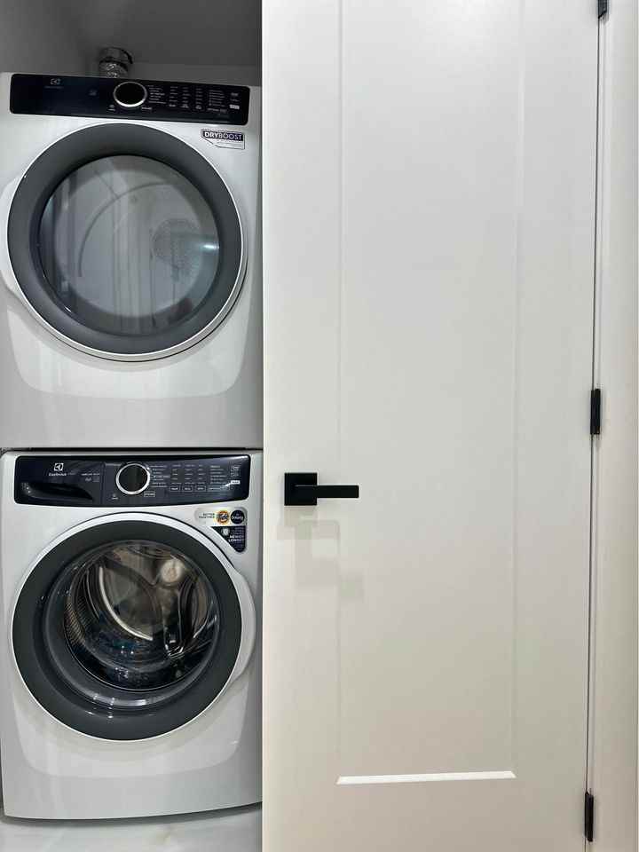 4508 Rue Sainte-Catherine #001 - Photo 2 of 19