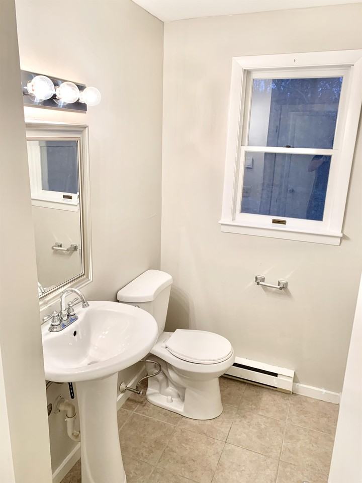 234 Rogers Rd #15089098 - Photo 6 of 15