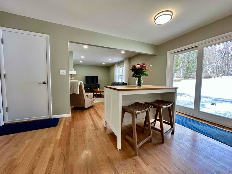 W224N7690 Wooded Hills Dr - Photo 2 of 17