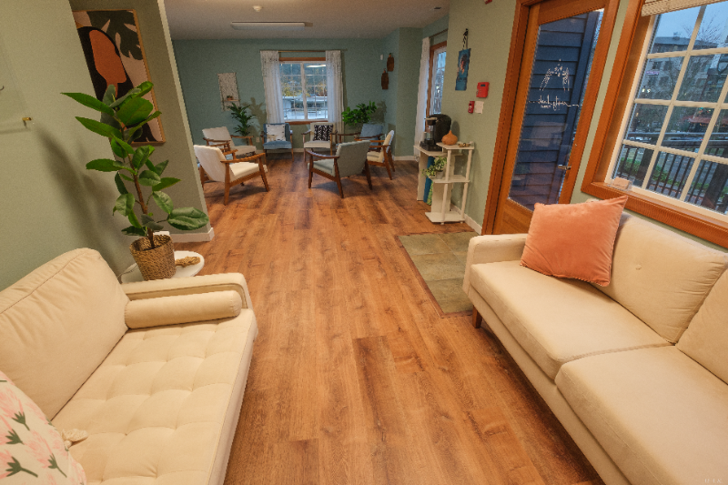 18518 Bothell Way Ne #C - Photo 2 of 8