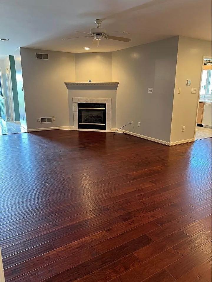 364 Phoenix Dr #364 - Photo 5 of 15