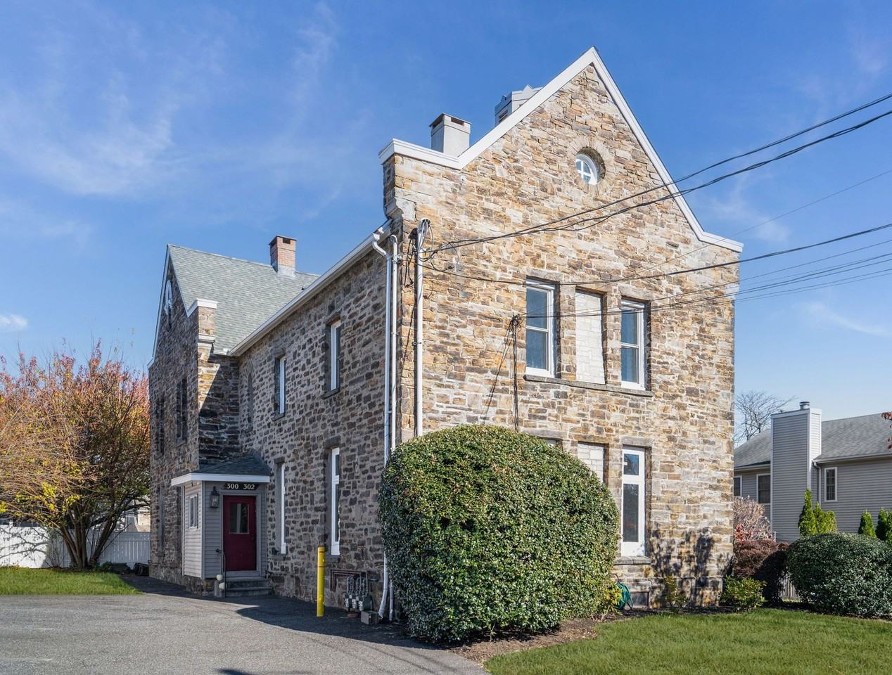 Soundview - Photo 2 of 23