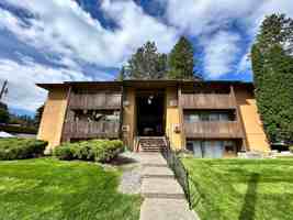 featured image of 403 S 11th St