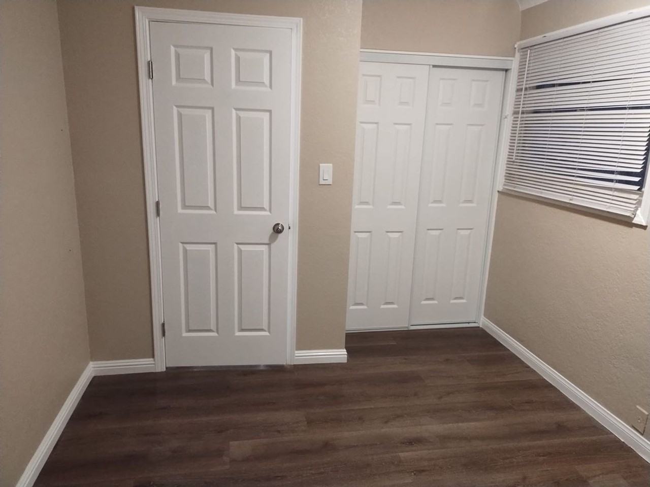 924 Height St #B - Photo 5 of 31