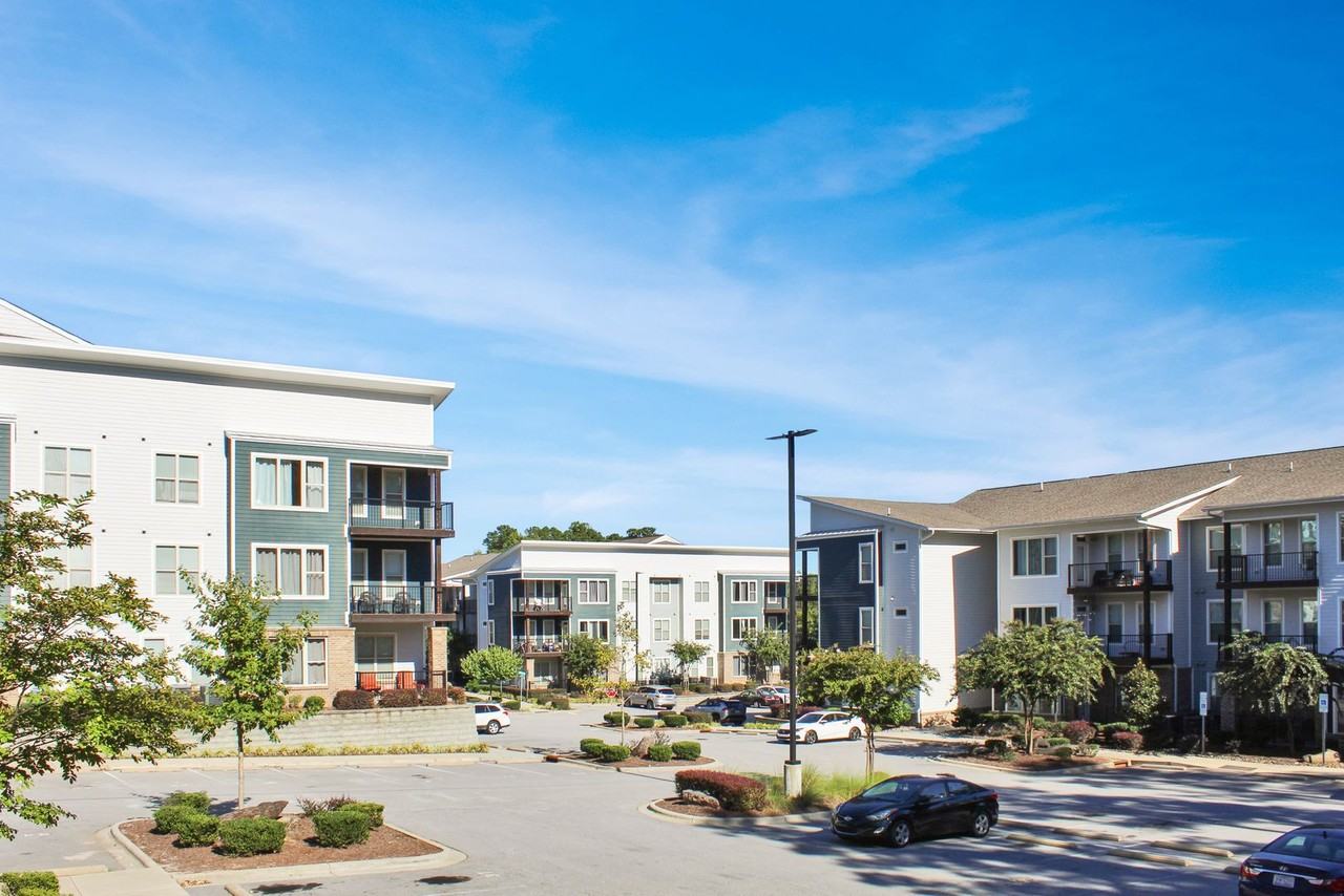 BlueStone Apartments - Photo 4 of 25