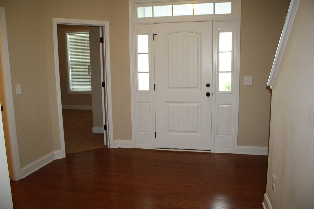 103 E Berkshire Ct - Photo 2 of 20
