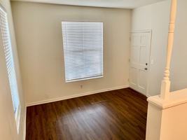 featured image of 827 S Ingraham Ave