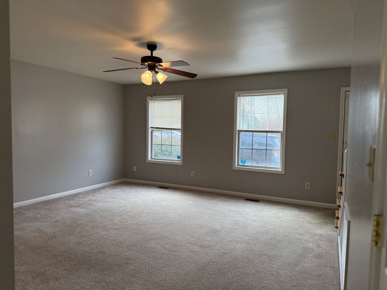 247 E Green St #B - Photo 2 of 14