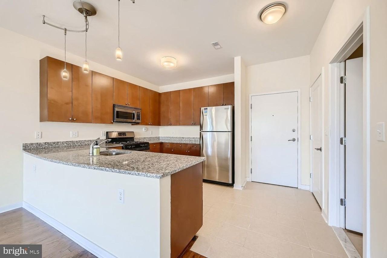 3201 Saint Paul St #312 - Photo 6 of 26