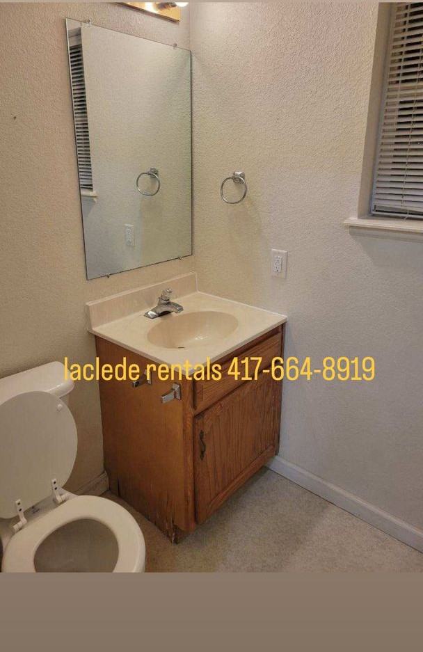 1115 Glenridge St - Photo 5 of 10