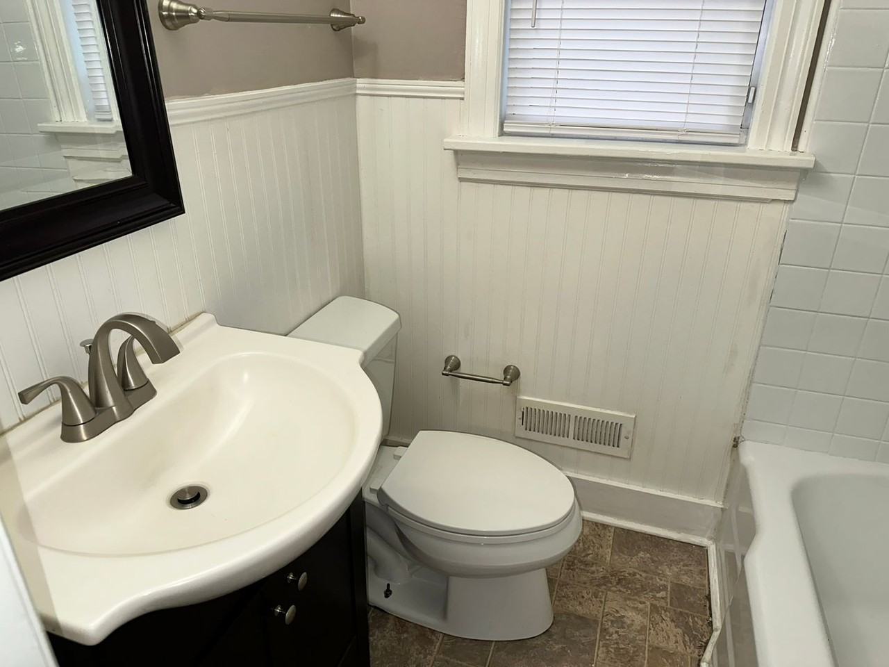 1458 Anderson St #C - Photo 5 of 8